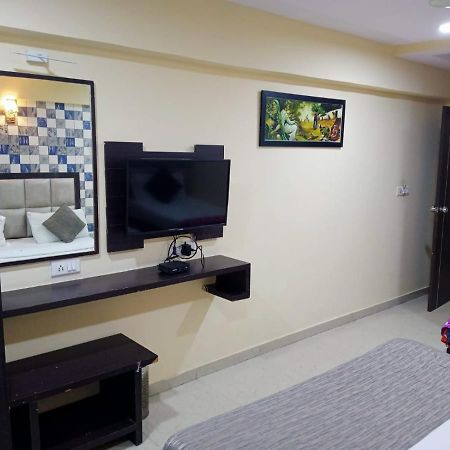 Hotel Dream Inn Ahmedabad Exterior foto